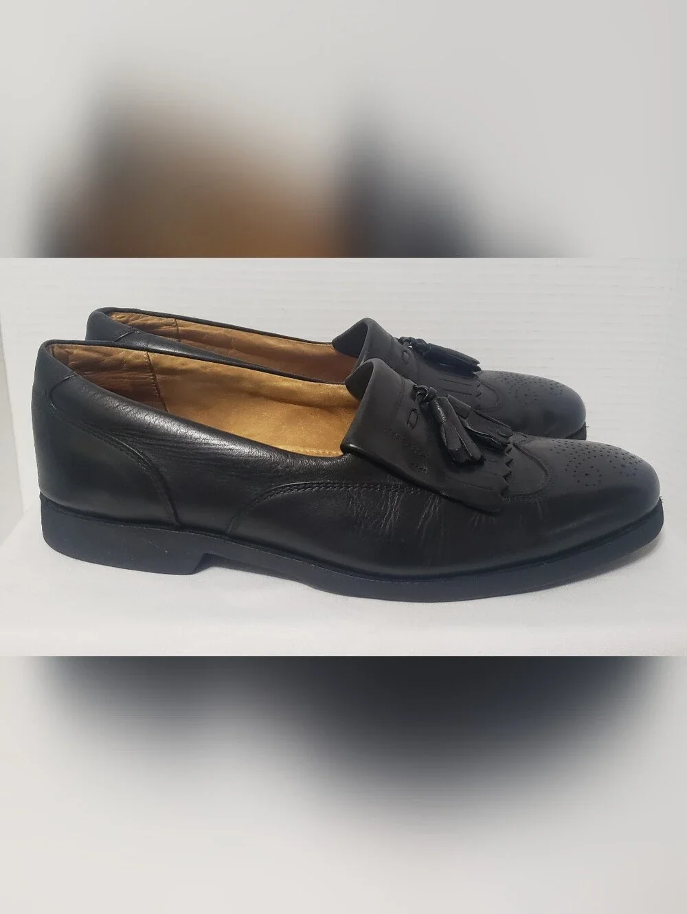 Sandro Moscoloni Men’s Black Tassle Loafer Shoes Size 10 M.